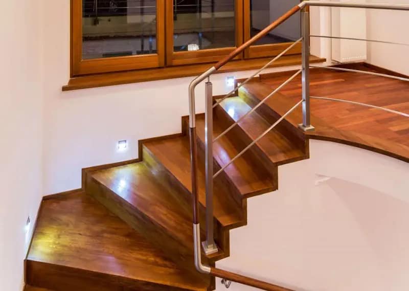 بهترین فینگر جوینت برای ساخت کف پله چوبی 3 بهترین فینگر جوینت برای ساخت کف پله چوبی